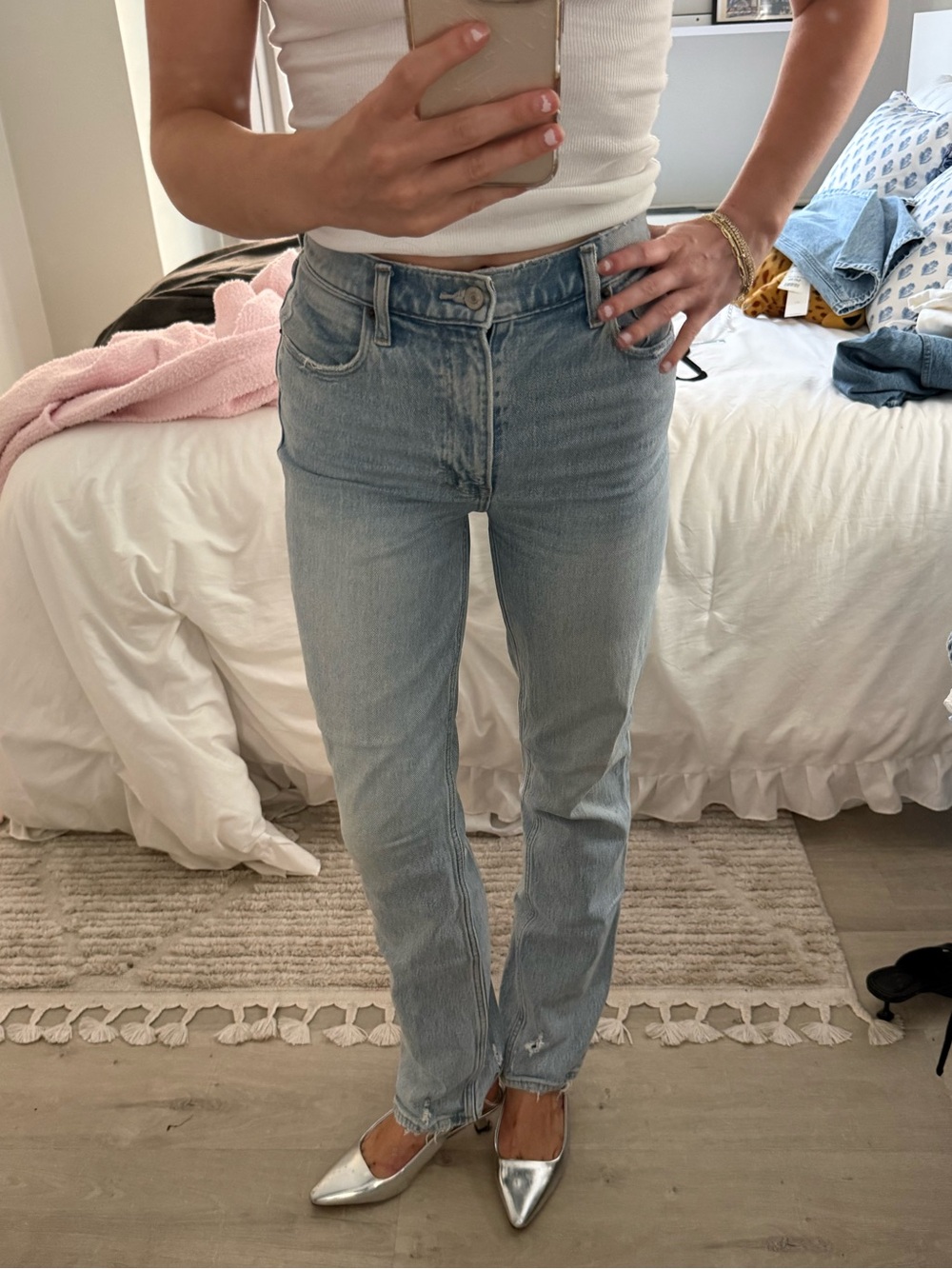 Abercrombie & Fitch Light Wash High Rise 90s Straight Leg Jeans